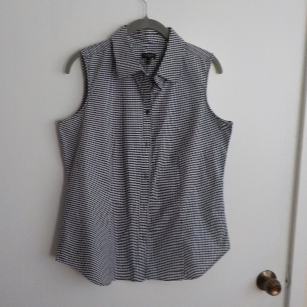 Talbots Black and White Sleeveless Blouse